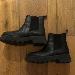 Voile Blanche Black Ankle Boots